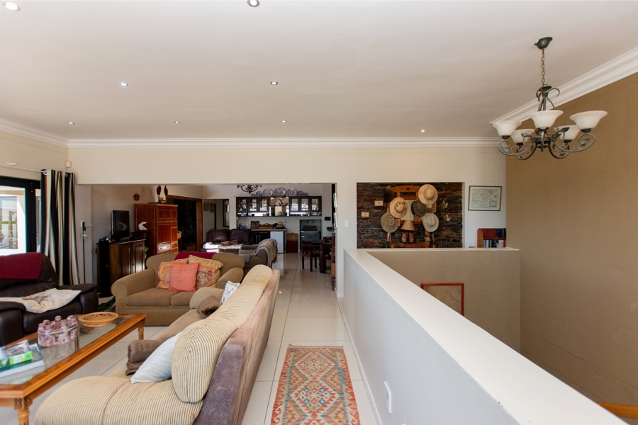 5 Bedroom Property for Sale in Myburgh Park Western Cape